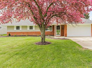 520 Karl Dr, Richmond Heights, OH