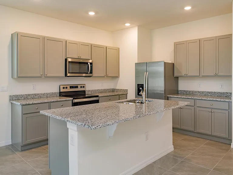 1246 Lido Dr — Photo 2