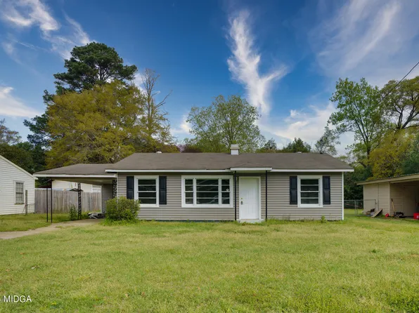140 Frances St, Warner Robins, GA 31093