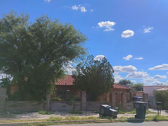 3rd image of 727 W Nebraska St