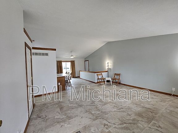 3rd image of 56430 Hoosier Ave