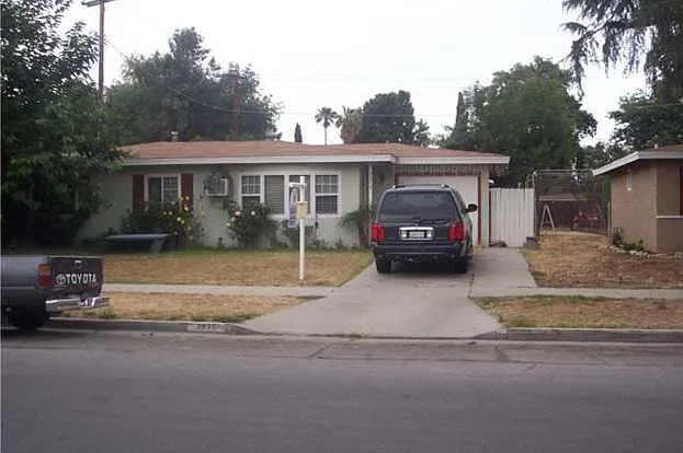 3975 Eileen St — Photo 80