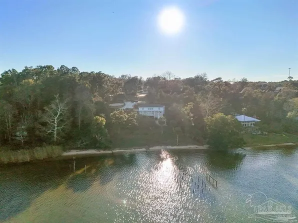 8844 Scenic Hwy, Pensacola, FL 32514