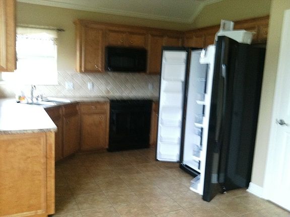 2nd image of 4933 Gen. Polk Dr