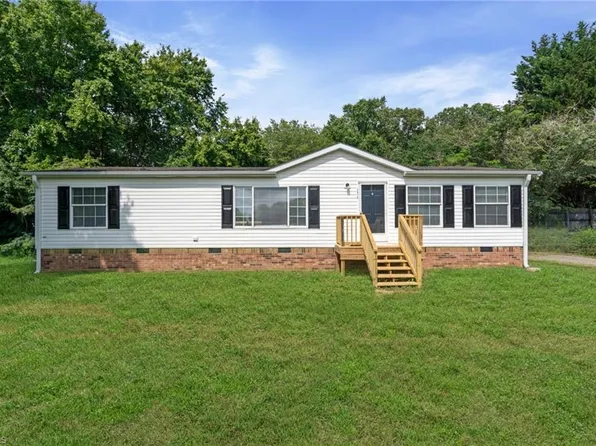 5810 State Highway 66 Hwy S, King, NC 27021