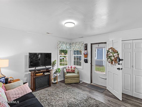 5th image of 1818 S Carr Ave #1818 & 1820