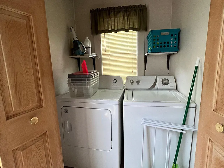 14 Ash St #1 — Photo 13