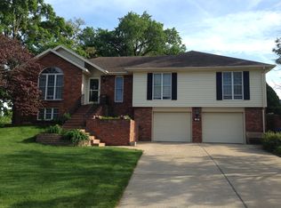 1612 Paddlewheel Cir, Jefferson City, MO 65109