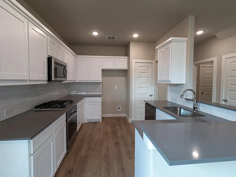 1140 Enchanted Rock Ln — Photo 13