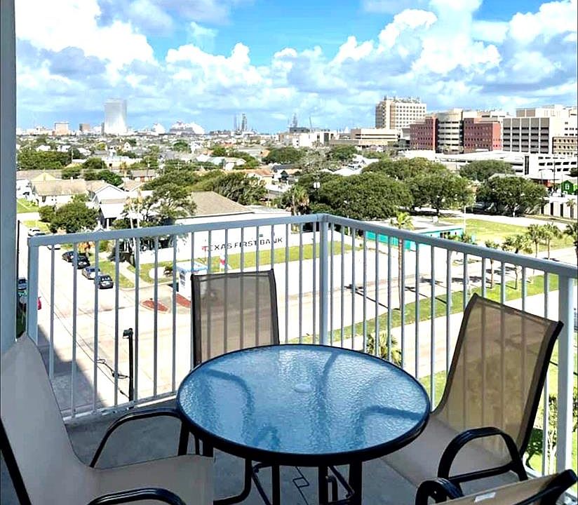 The Emerald By The Sea Apartments Galveston, TX Zillow