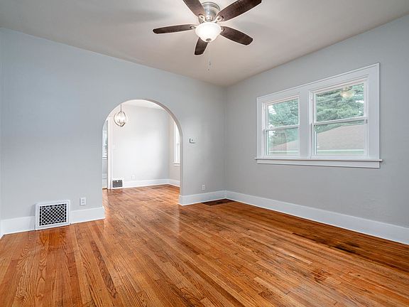 5th image of 726 S 32nd St