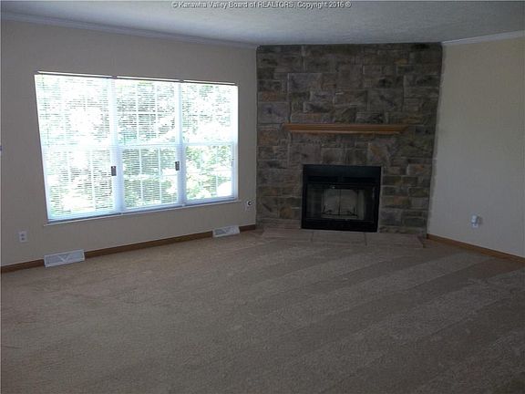 5th image of 2114 Walker Dr