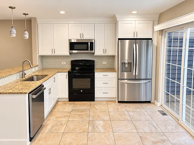 2 bed, 2.5 bath, 1620 sqft, $2,795 — Photo 2
