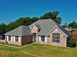 627 Ronnie St, Fairfield, TX 75840