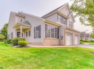 33 Bayard Rd, Somerset, NJ 08873