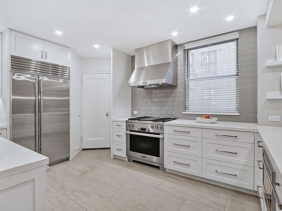 5th image of 50 Riverside Dr #10EF
