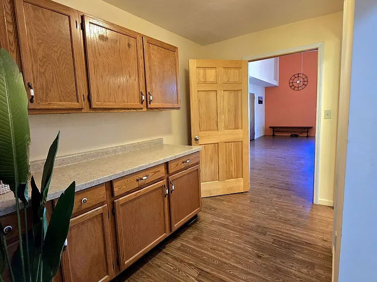 419 S Rosser Ave — Photo 18