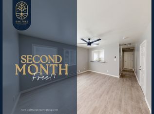 1122 E 17th St APT 4, Oakland, CA 94606