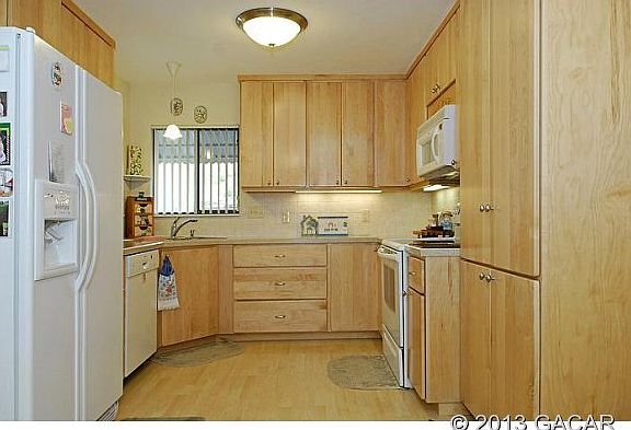 4th image of 8428 NW 42nd Cir