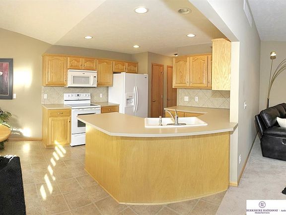 5th image of 4907 Shannon Dr