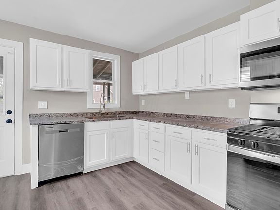 2nd image of 291-293 E Morrill Ave