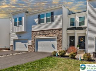 4905 Brookside Ct, Coopersburg, PA 18036