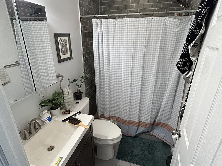 335 W Girard Ave #2 — Photo 9