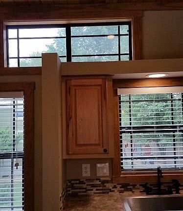 5th image of 1014 W Olive St Lot 27