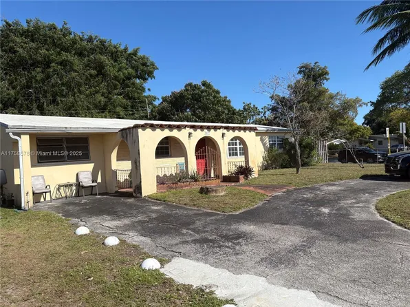 3017 Bahama Dr, Miramar, FL 33023