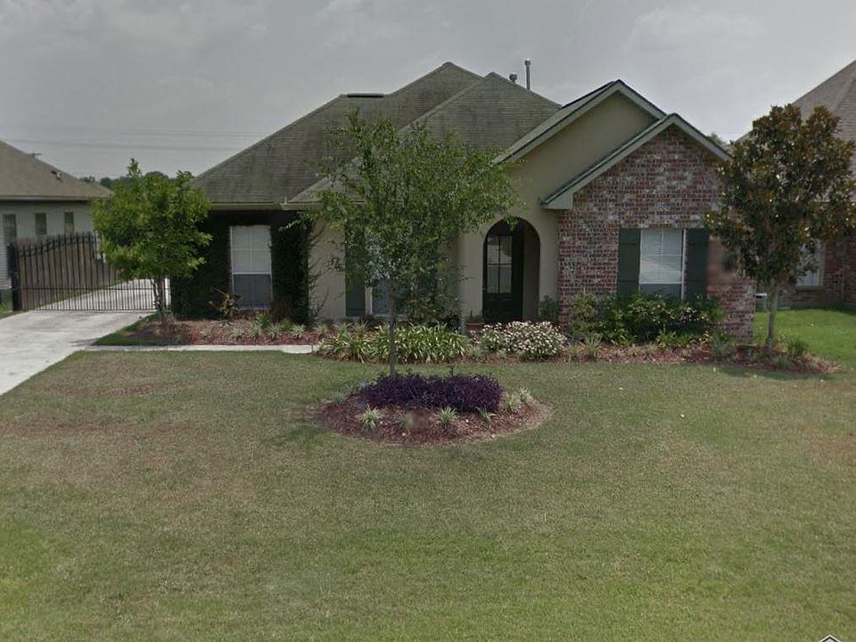 1st image of 40427 Fox Run Dr
