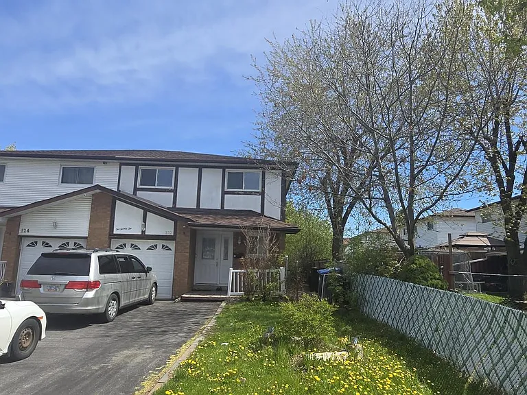 122 Kingswood Dr — Photo 2