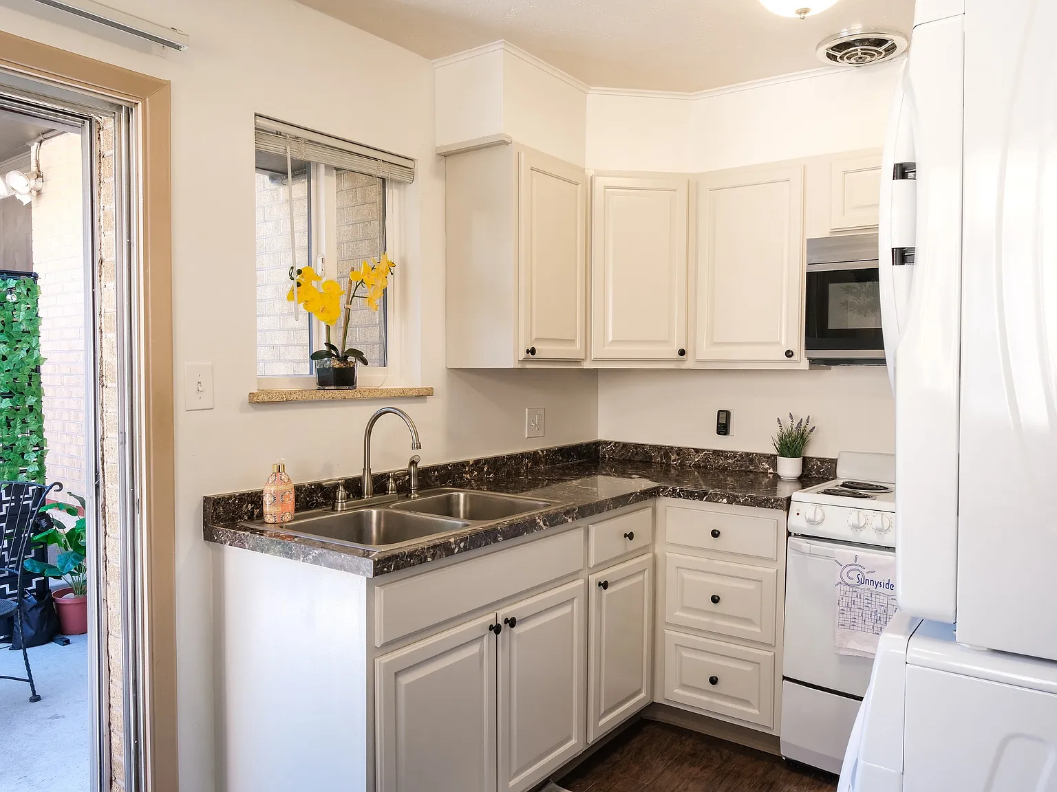 2176 S Sherman St — Photo 4