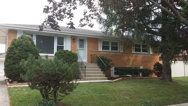 1st image of 10653 S Lori Ln