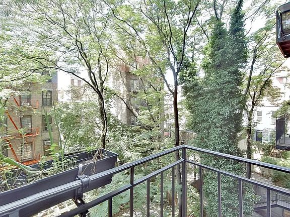 5th image of 232 W 14th St APT 3B