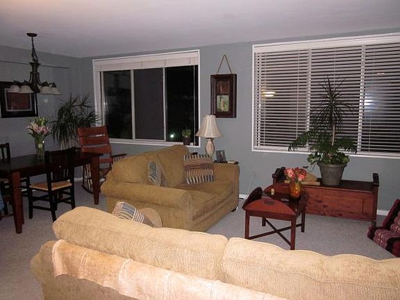 Living/Dining Area with spectacular sunset view