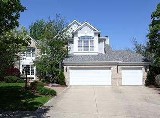 20706 Carlton Ct, Strongsville, OH