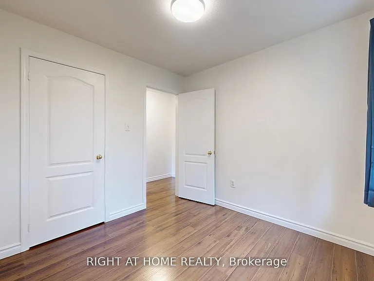 5160 Ravine Cres — Photo 18