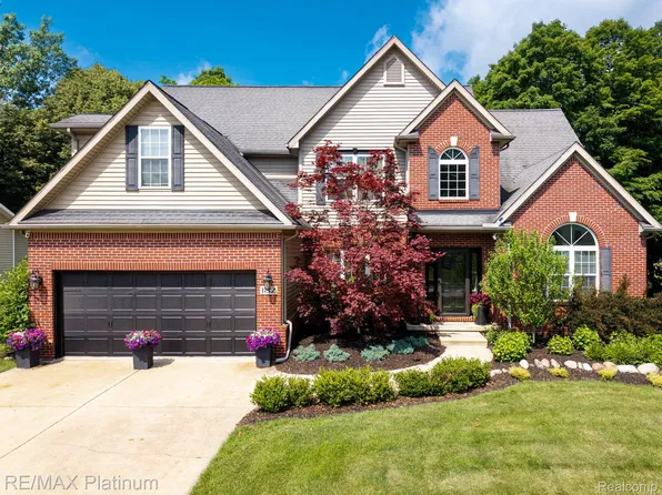 182 Fairhill Way, Howell, MI 48843