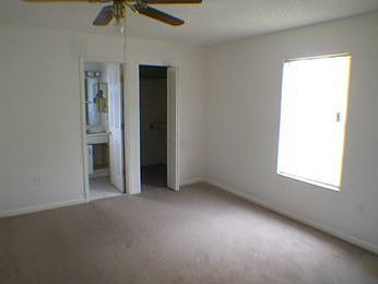 2nd image of 1129 Kenmore St NW