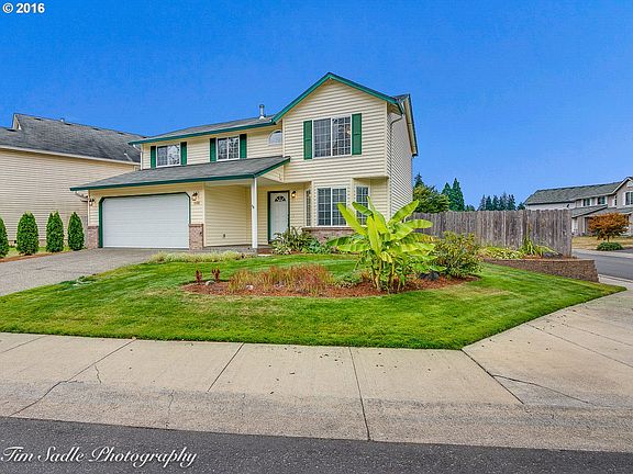 2nd image of 10514 NE 25th Pl