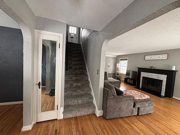 2nd image of 520 N 9th St