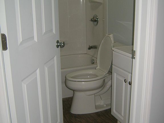 3rd image of 21 Healy Blvd APT 2D