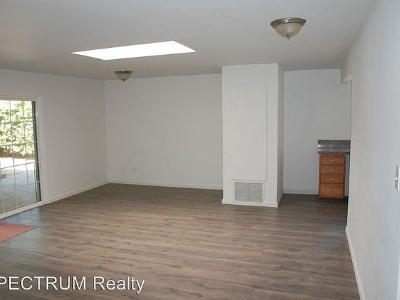 3rd image of 7165 Tuolumne Dr