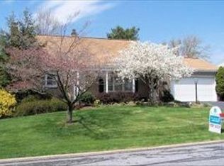 1127 Cedar Crest Dr, Lebanon, PA 17046