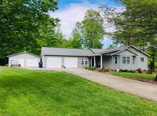 126 Yale St, North Wilkesboro, NC 28659