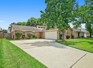 9510 Spanish Mill Dr, Houston, TX 77064