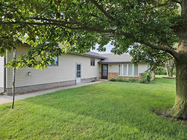 33958 257th Ave, Platte Center, NE 68653