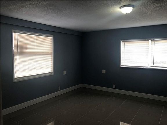 5th image of 7701 Silver Oak Ln