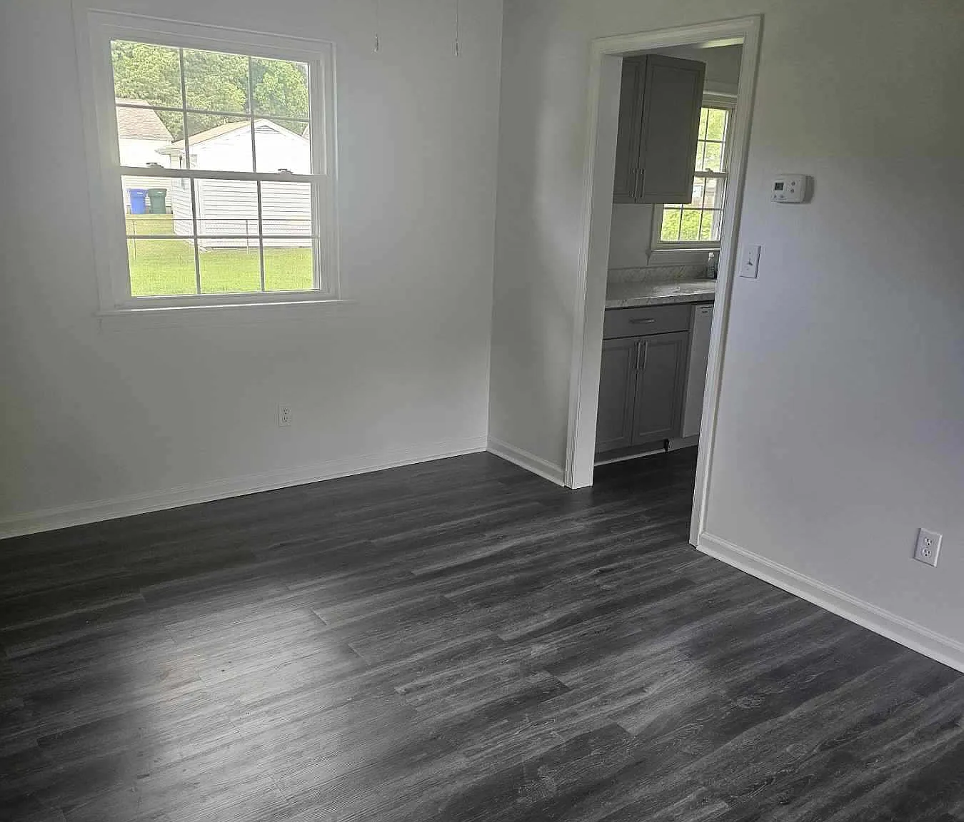 3 bed, 1000 sqft, $1,995 — Photo 4