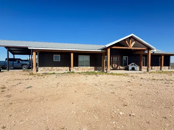 64 Huckleberry Ln, Carlsbad, NM 88220
